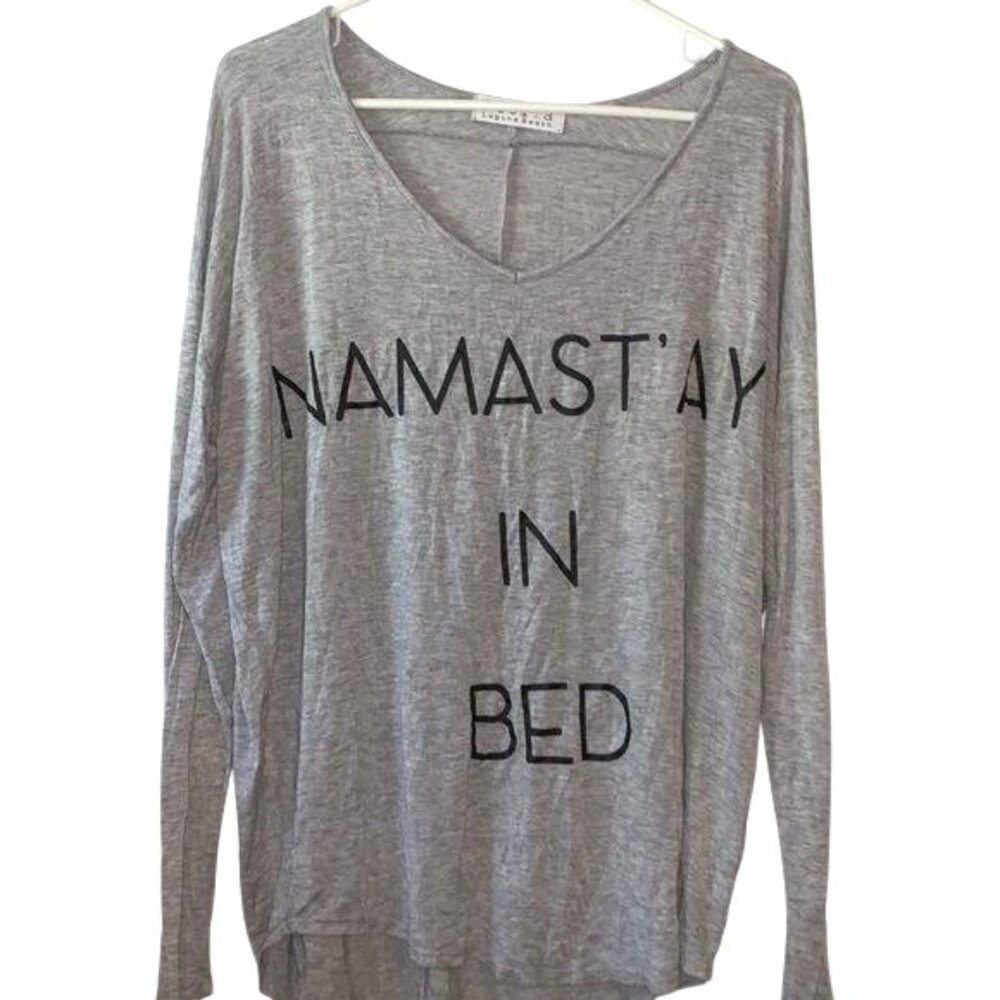 Stella Laguna Beach "Namastay In Bed" Gray Long-Sleeve V-Neck Lounge Shirt M